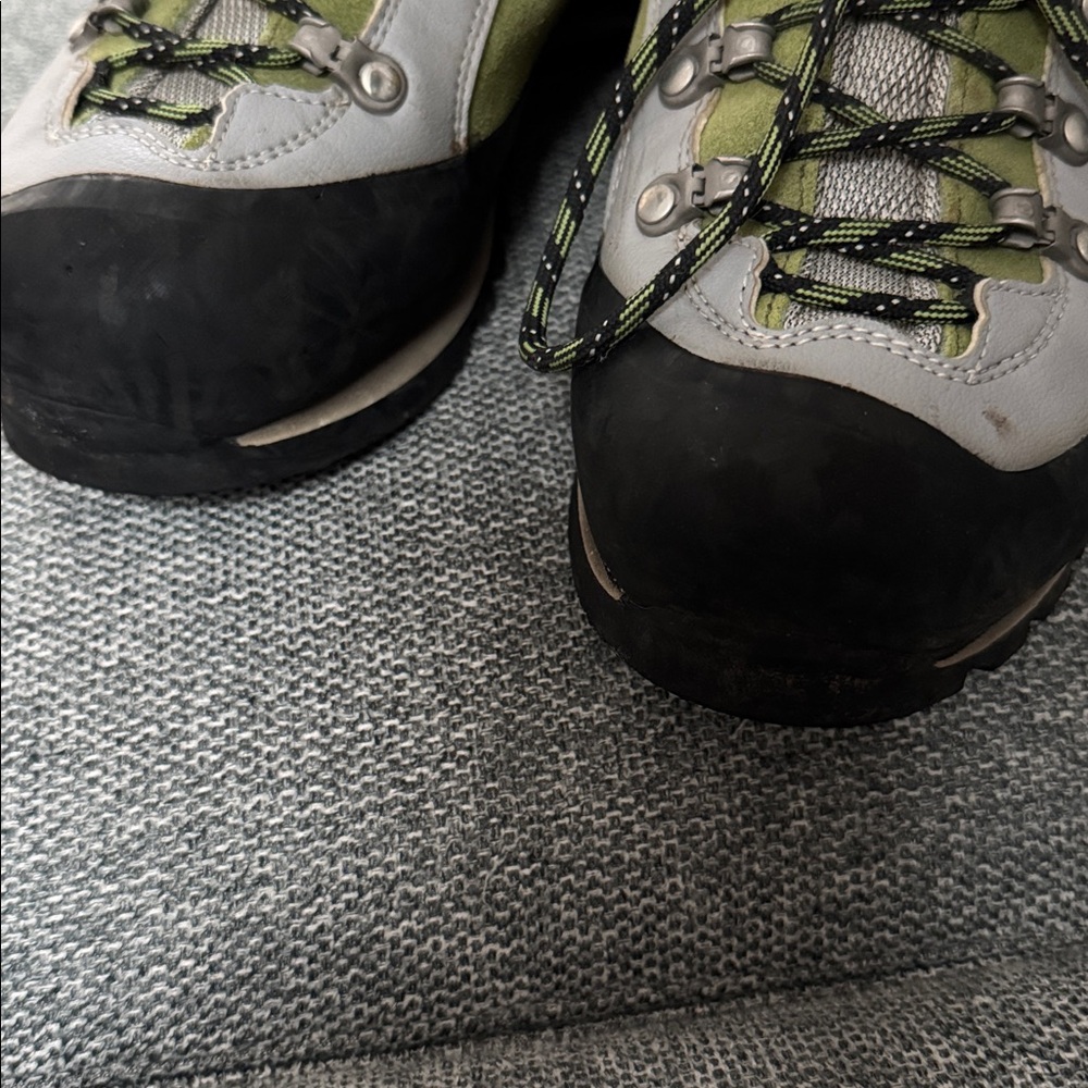 Scarpa Triolet Pro GTX womens goretex mountaineering hiking alpine boots 7.5 - Picture 3 of 7